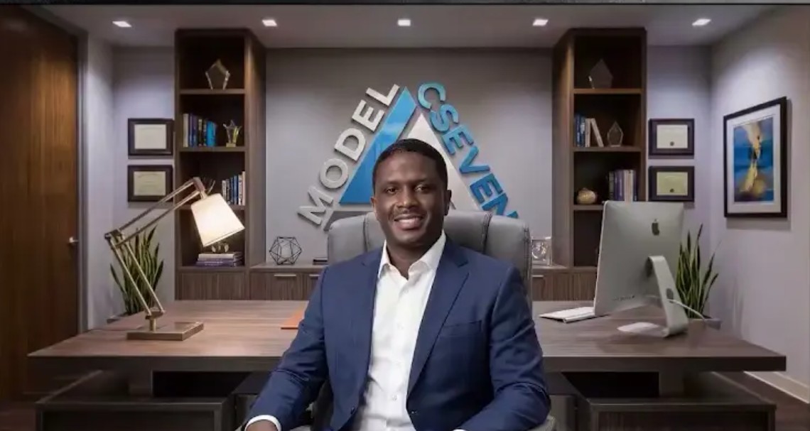 Commercial Videos — Model Seven